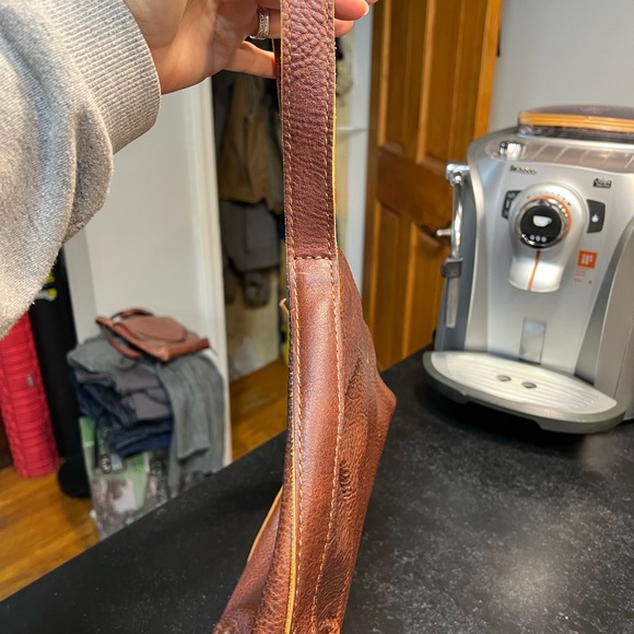 Portland Leather Rich Brown Shoulder Bag - Picture 3 of 7